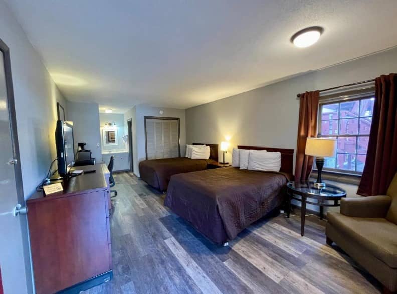 Alpine Village Inn Helen GA